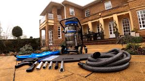 Gutter vac equipment
